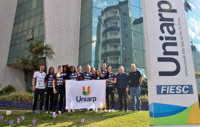 Napoli/Uniarp disputa os Jogos Universitários Brasileiros